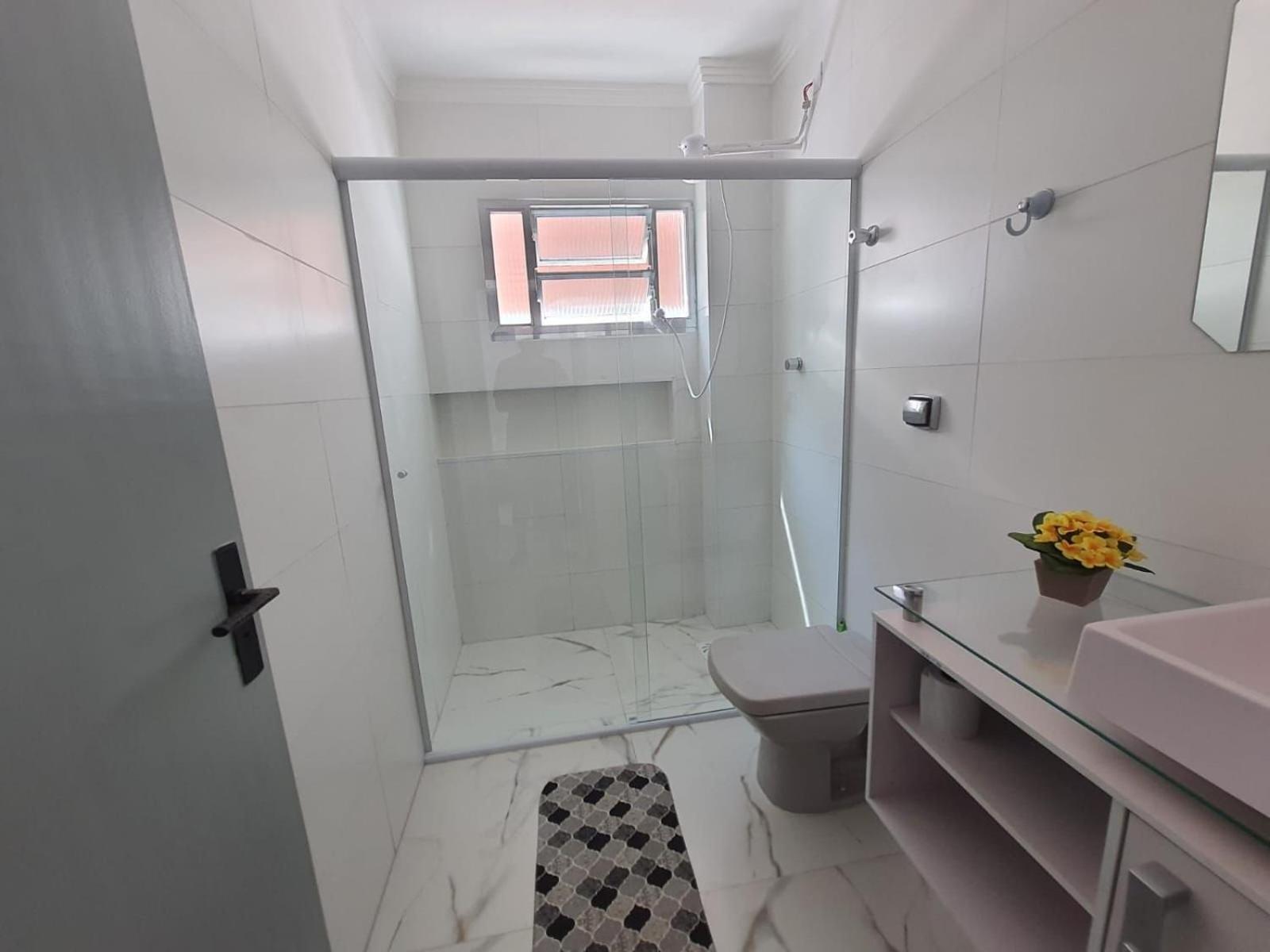 Beira Mar II Dorm Ap207 - Tupi - 15 Metros Da Praia - 2 Dormitorios Com Varanda - Wi Fi E Acomoda Ate 8 Pessoas - Estacionamento Gratuito Praia Grande  Buitenkant foto
