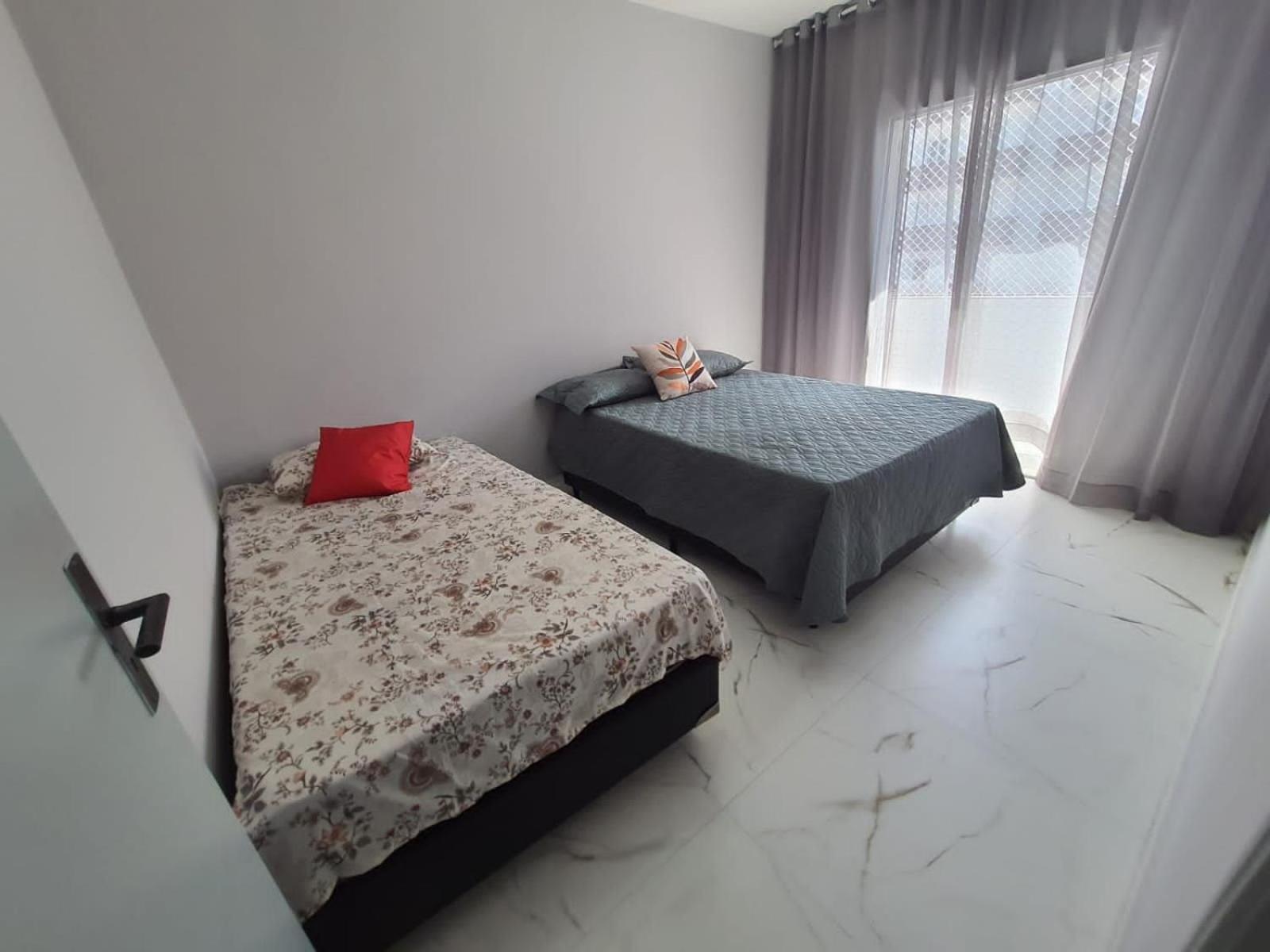 Beira Mar II Dorm Ap207 - Tupi - 15 Metros Da Praia - 2 Dormitorios Com Varanda - Wi Fi E Acomoda Ate 8 Pessoas - Estacionamento Gratuito Praia Grande  Buitenkant foto